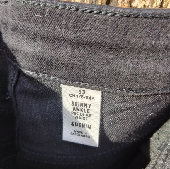 NWT H&M Skinny Jeans in size 33 - Picture 5 of 5